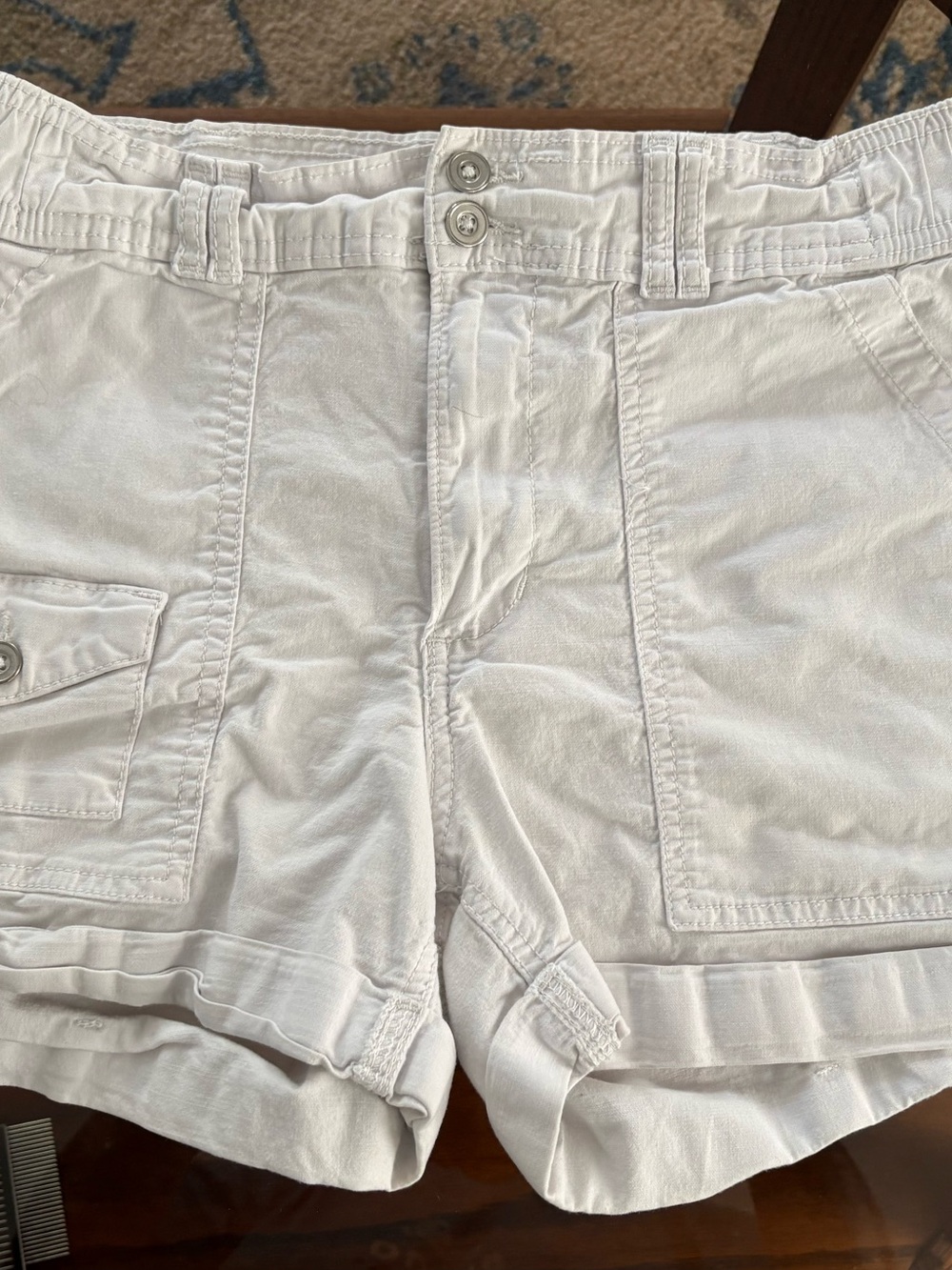 Time and Tru White Women's Cargo Shorts with Front Patch Pockets Size 8